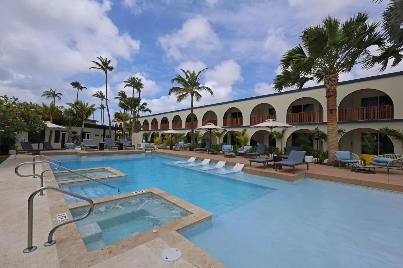 voco Surfside Aruba